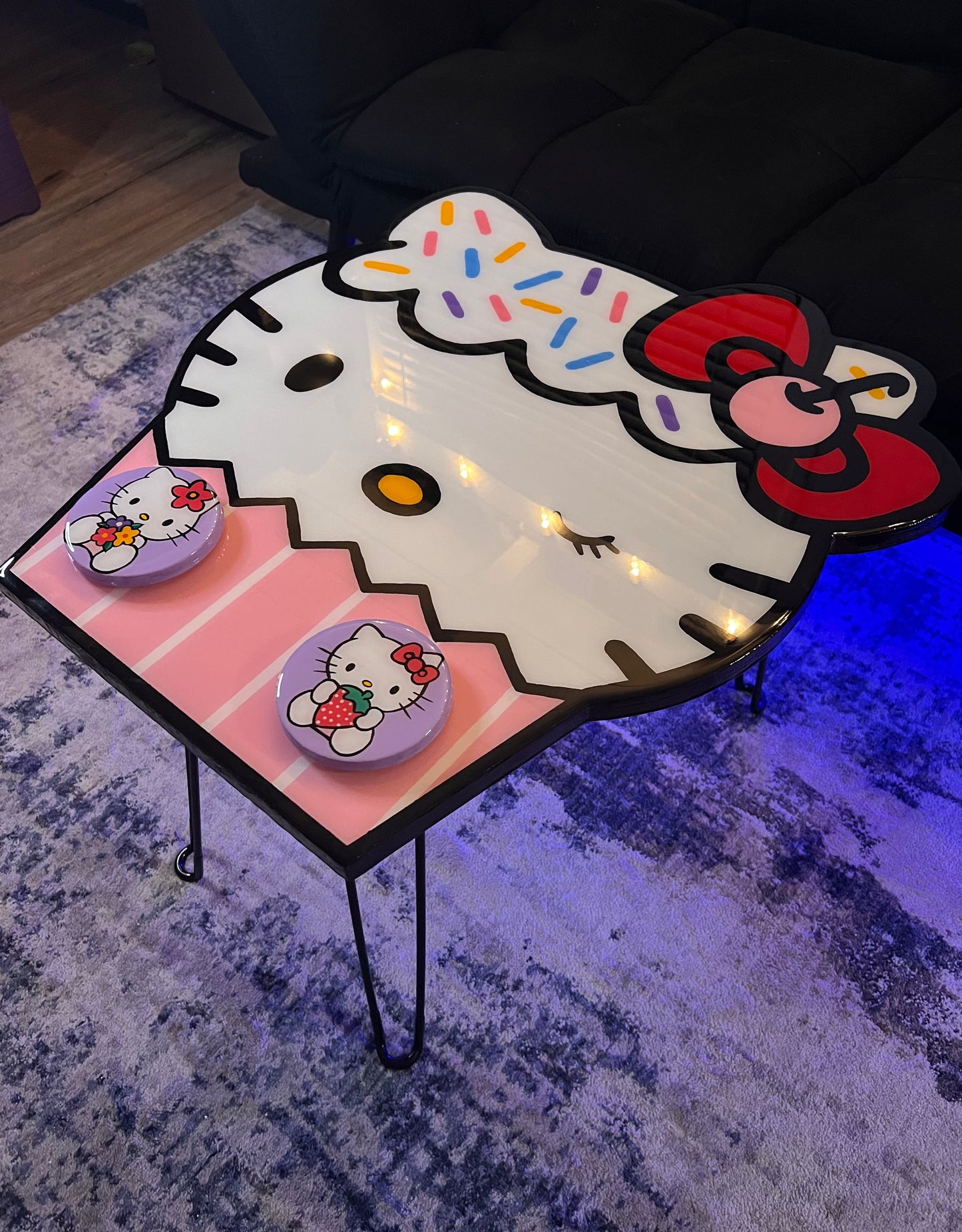Hello Kitty Cupcake Coffee Table + 2 Coasters