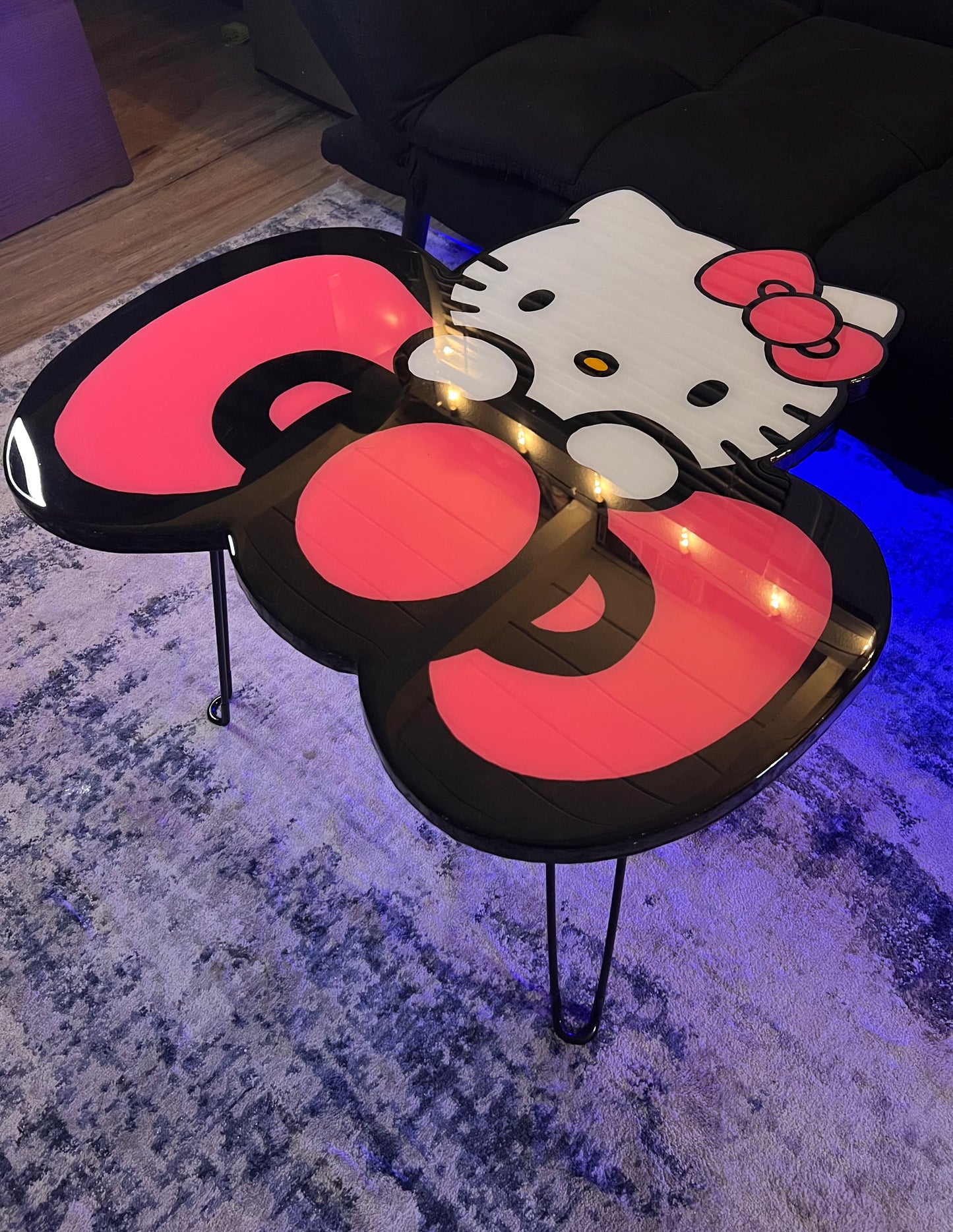 Hello Kitty Coffee Table + 2 Coasters